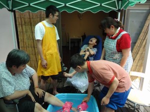 水遊びじょうろ