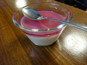 ぶどうミルクゼリー